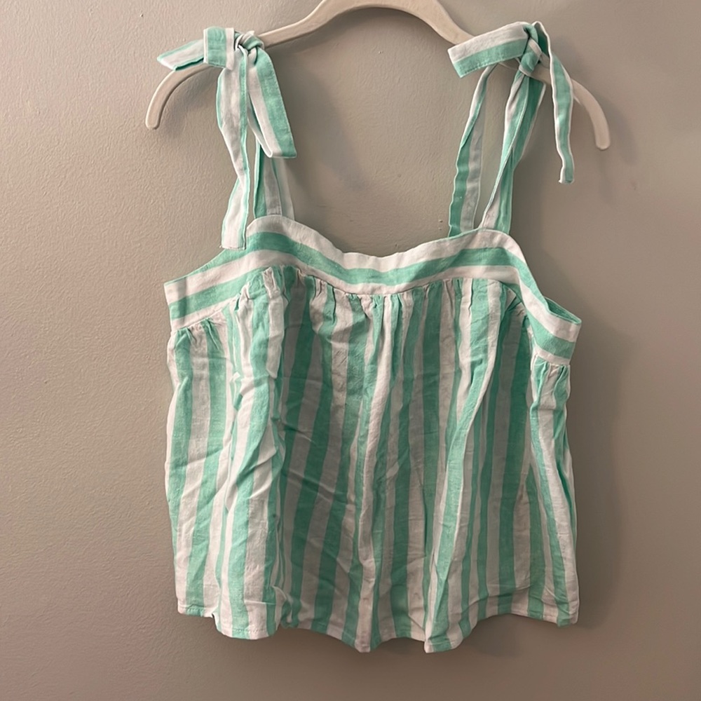 Striped crop tank top size medium NWT